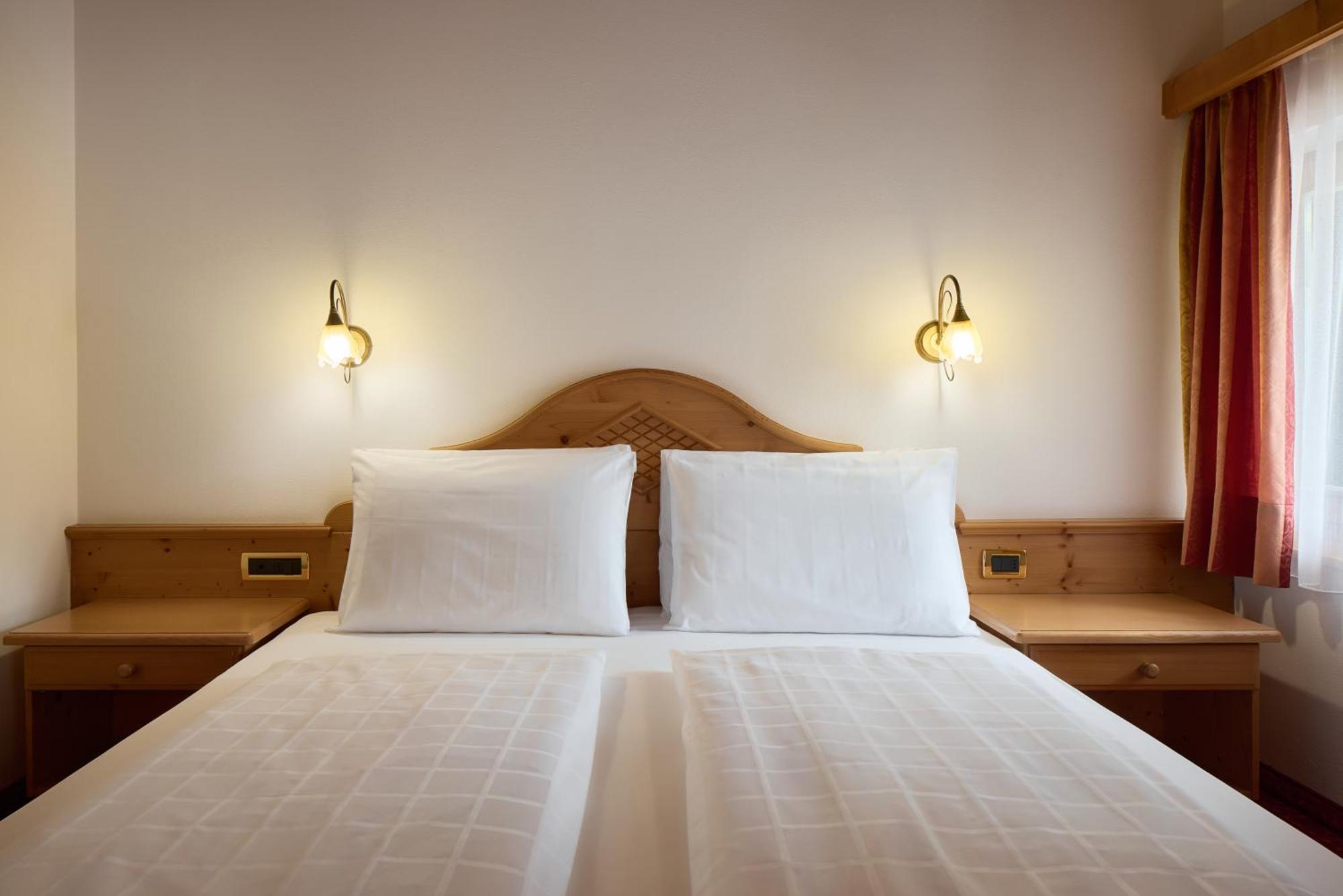 Hotel Des Alpes لا فيلا الغرفة الصورة