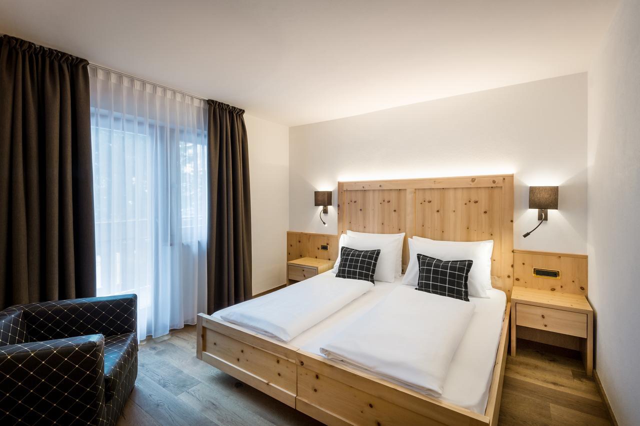 Hotel Des Alpes لا فيلا المظهر الخارجي الصورة